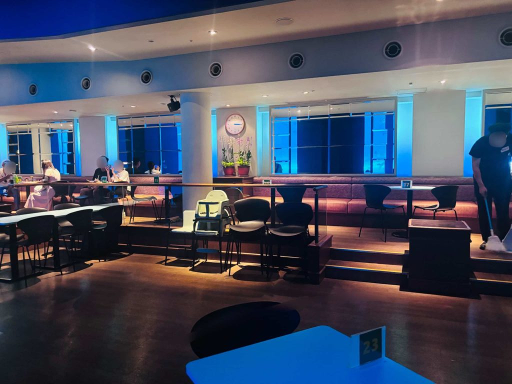 カフェオーシャンブルー