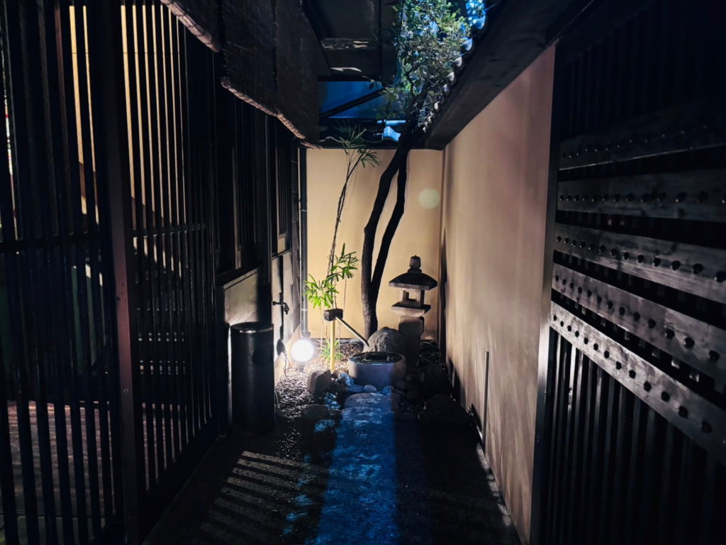 おもろダイニング山葵