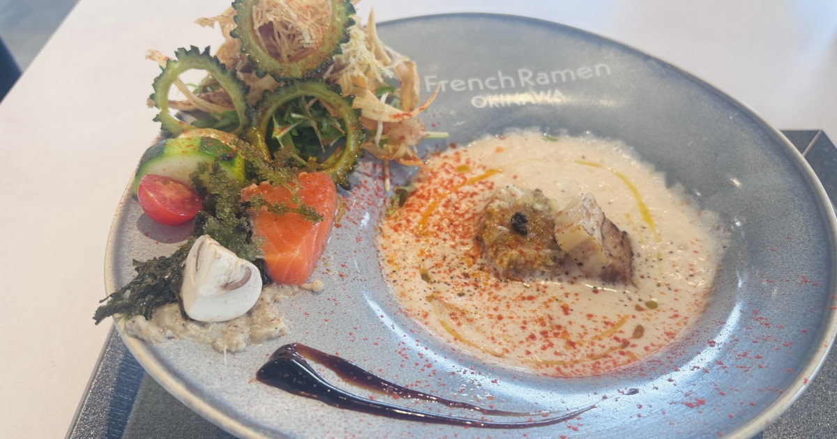 フレンチソーキそば専門店 サーモンヌードル3.0